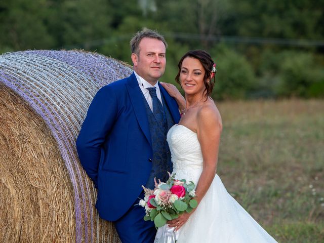 Il matrimonio di Maura e Filippo a Bucine, Arezzo 25
