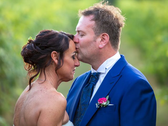 Il matrimonio di Maura e Filippo a Bucine, Arezzo 28