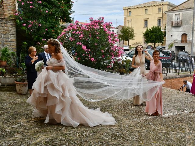 Il matrimonio di Pasquale e Gisella a Petacciato, Campobasso 35