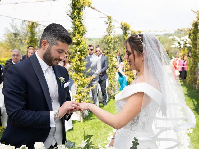 Il matrimonio di Daniela e Danilo a Ruviano, Caserta 8