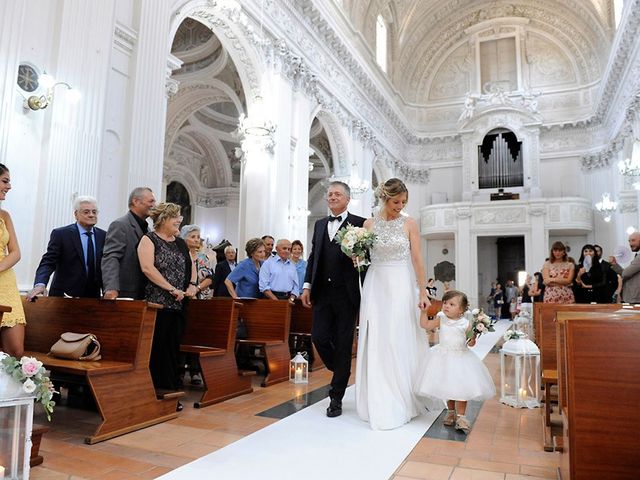 Il matrimonio di Mario e Isabella a Spinetoli, Ascoli Piceno 16