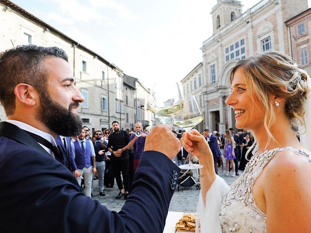 Il matrimonio di Mario e Isabella a Spinetoli, Ascoli Piceno 32