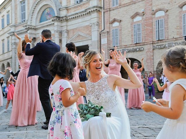 Il matrimonio di Mario e Isabella a Spinetoli, Ascoli Piceno 36