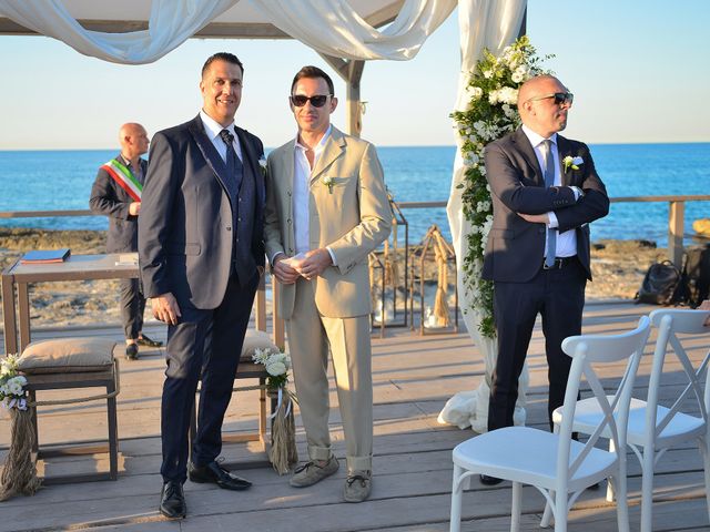 Il matrimonio di Alberto e Vicky a Polignano a Mare, Bari 18