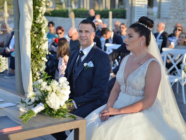 Il matrimonio di Alberto e Vicky a Polignano a Mare, Bari 26