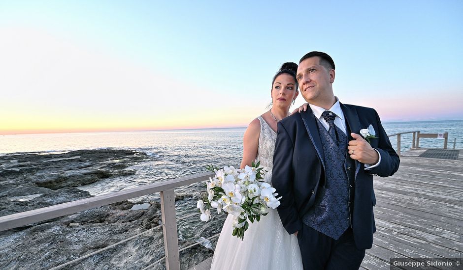 Il matrimonio di Alberto e Vicky a Polignano a Mare, Bari