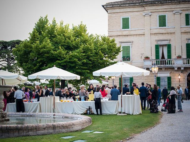 Il matrimonio di Roberto e Sara a Cupra Marittima, Ascoli Piceno 22