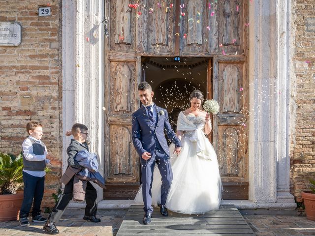 Il matrimonio di Fabio e Maria a Roseto degli Abruzzi, Teramo 20