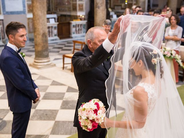 Il matrimonio di Valerio e Laura a Bracciano, Roma 40