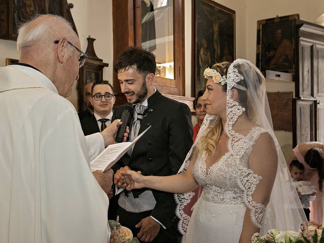 Il matrimonio di Martina e Daniele a Carassai, Ascoli Piceno 32