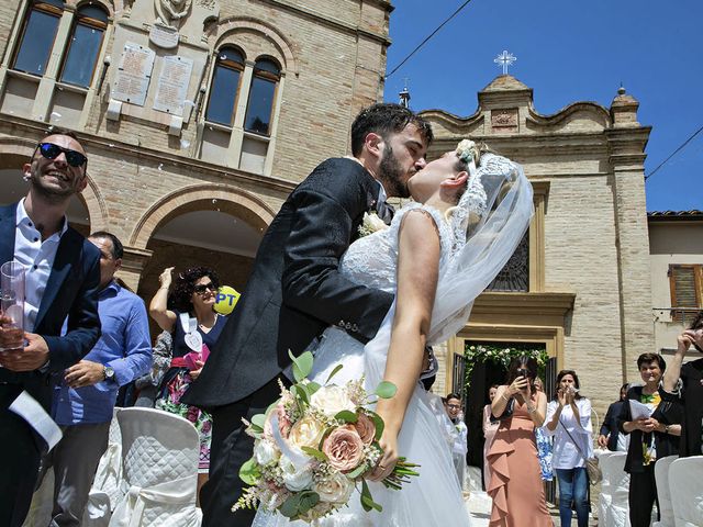 Il matrimonio di Martina e Daniele a Carassai, Ascoli Piceno 41