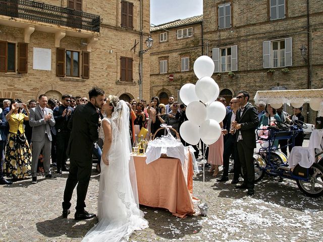 Il matrimonio di Martina e Daniele a Carassai, Ascoli Piceno 42