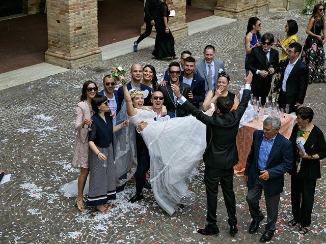 Il matrimonio di Martina e Daniele a Carassai, Ascoli Piceno 43