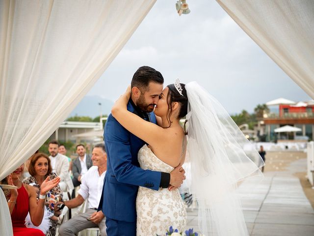 Il matrimonio di Erik e Valentina a Viareggio, Lucca 13