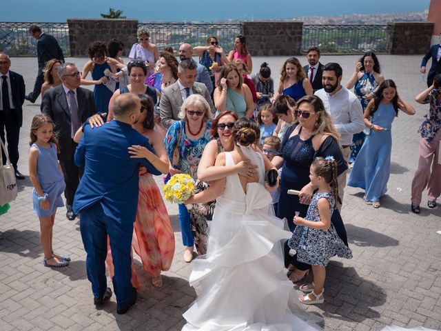 Il matrimonio di Maria e Davide a Torre del Greco, Napoli 23