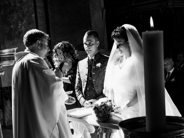 Il matrimonio di Mario e Anna a Sant&apos;Antonio Abate, Napoli 32