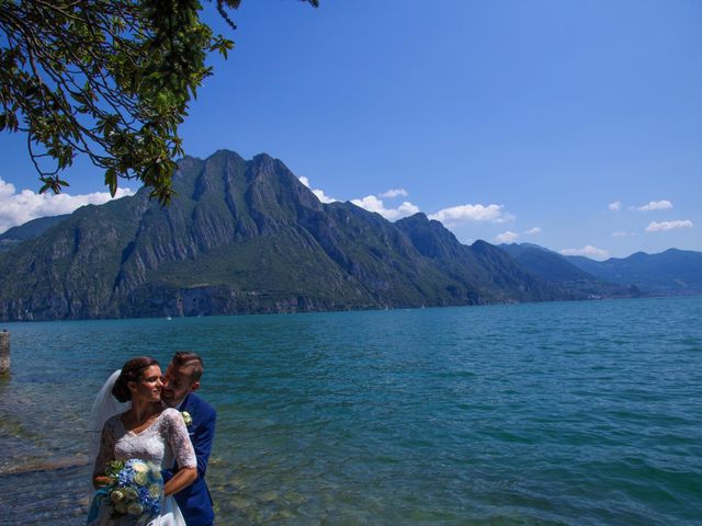 Il matrimonio di Mirco e Mara a Solto Collina, Bergamo 31