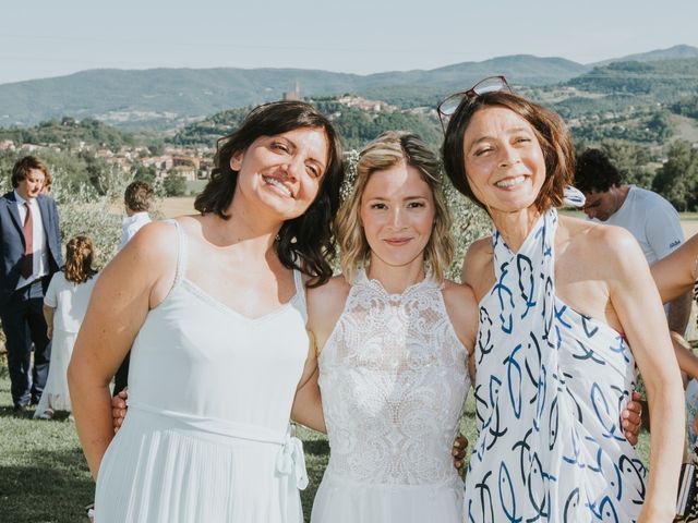 Il matrimonio di Massimiliano  e Chiara  a Poppi, Arezzo 5