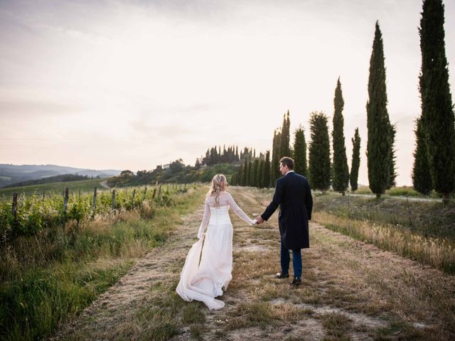 Il matrimonio di Nidal e Sara a San Gimignano, Siena 41