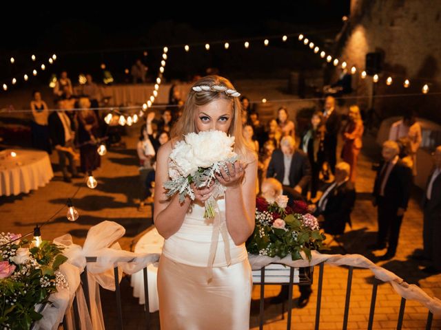 Il matrimonio di Nidal e Sara a San Gimignano, Siena 56