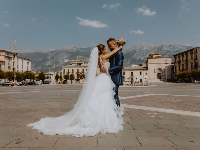 Il matrimonio di Luca e Sara a Sulmona, L&apos;Aquila 10