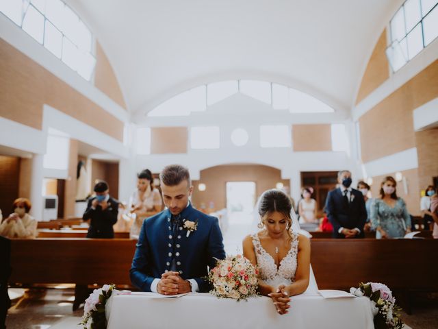 Il matrimonio di Luca e Sara a Sulmona, L&apos;Aquila 11