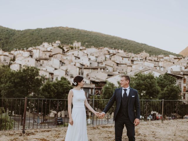 Il matrimonio di Antonio e Sara a Scanno, L&apos;Aquila 7