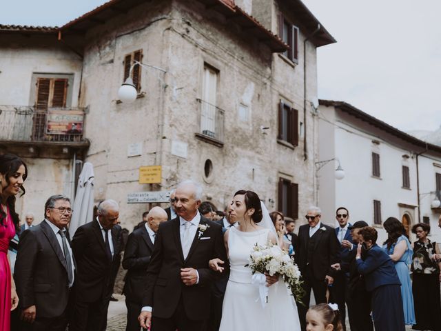 Il matrimonio di Antonio e Sara a Scanno, L&apos;Aquila 18