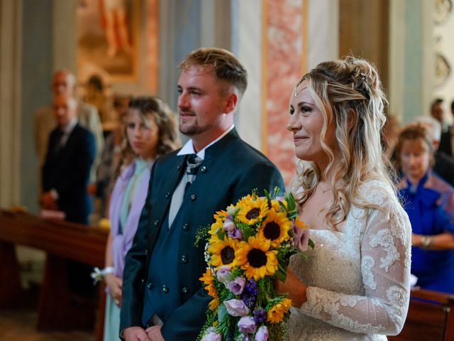 Il matrimonio di Luca e Miriana a Mercenasco, Torino 6
