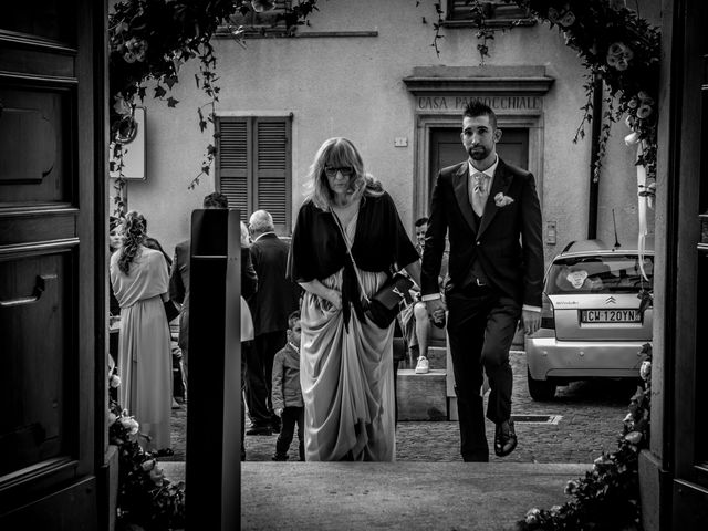 Il matrimonio di Claudio e Serena a Vergiate, Varese 15