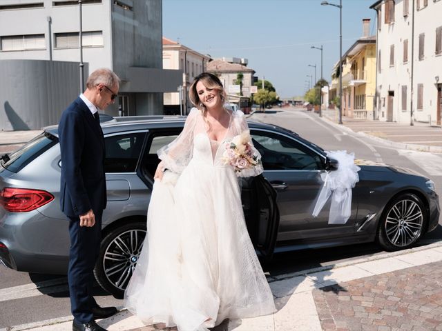 Il matrimonio di Diego e Elena a Porto Viro, Rovigo 16