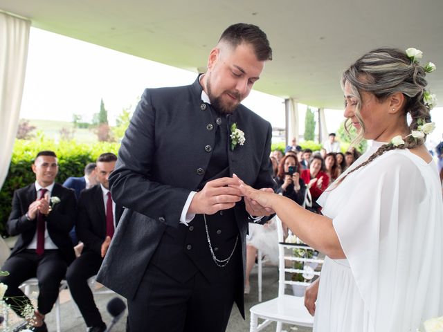 Il matrimonio di Alessio e Fabiana a Vignale Monferrato, Alessandria 24