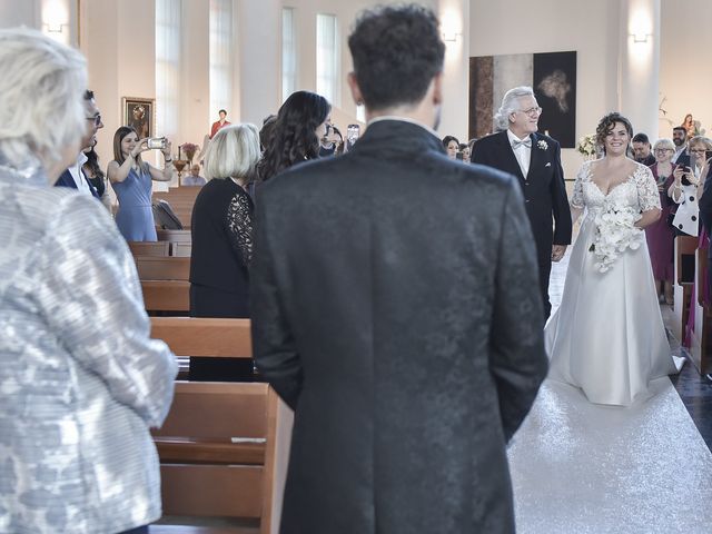 Il matrimonio di Alessia e Francesco a Torre del Greco, Napoli 14