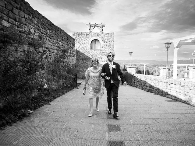 Il matrimonio di Paolo e Valentina a Torgiano, Perugia 12