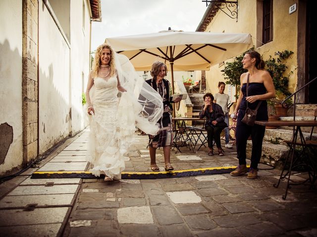 Il matrimonio di Mattia e Raffaella a San Quirico d&apos;Orcia, Siena 45