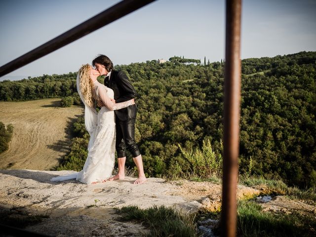 Il matrimonio di Mattia e Raffaella a San Quirico d&apos;Orcia, Siena 105