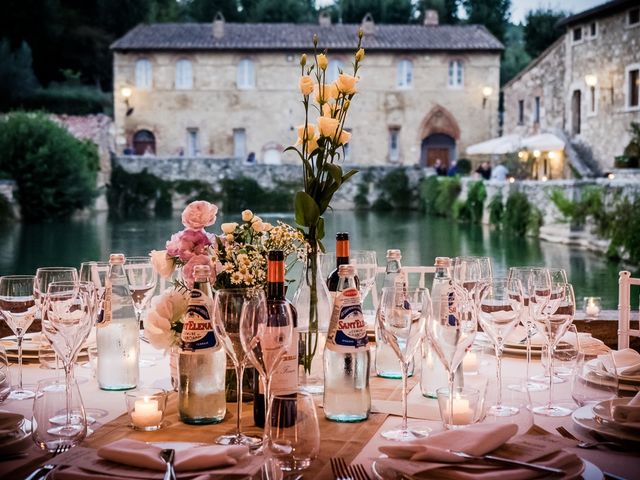 Il matrimonio di Mattia e Raffaella a San Quirico d&apos;Orcia, Siena 130