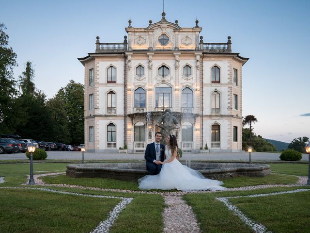 Il matrimonio di Andres e Laura a Varano Borghi, Varese 1