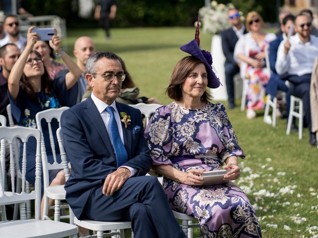 Il matrimonio di Andres e Laura a Varano Borghi, Varese 56