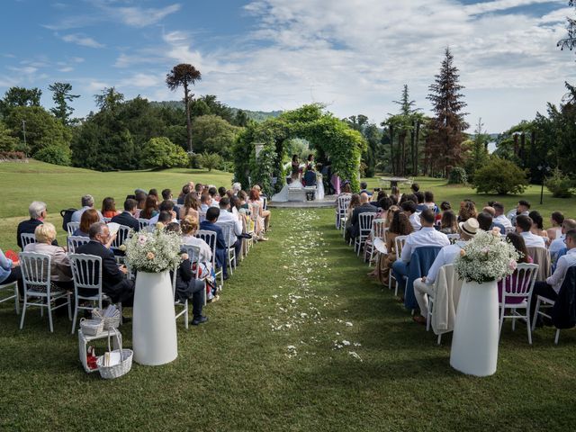 Il matrimonio di Andres e Laura a Varano Borghi, Varese 60