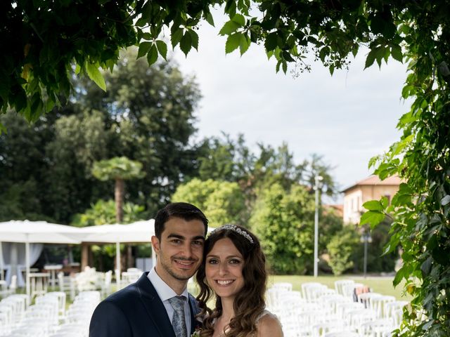 Il matrimonio di Andres e Laura a Varano Borghi, Varese 77