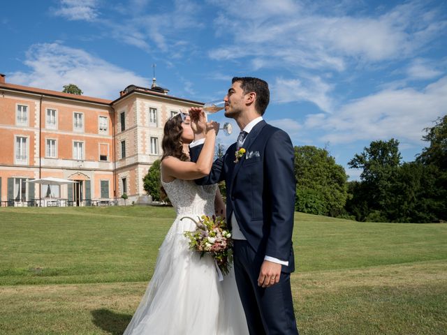 Il matrimonio di Andres e Laura a Varano Borghi, Varese 84