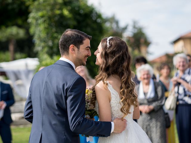 Il matrimonio di Andres e Laura a Varano Borghi, Varese 86