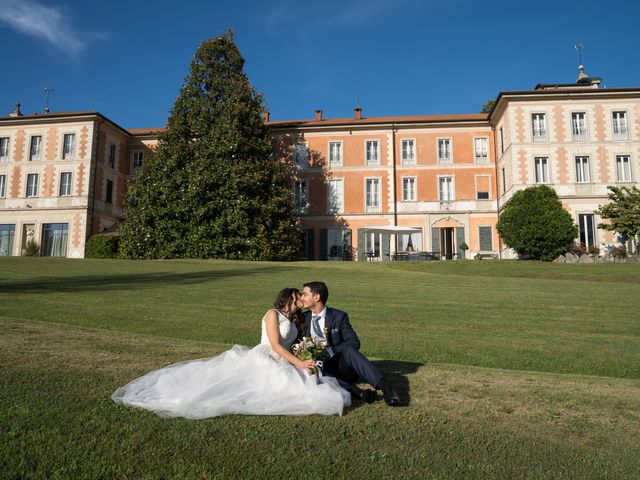 Il matrimonio di Andres e Laura a Varano Borghi, Varese 99