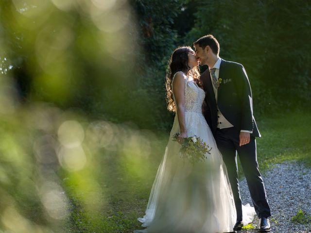 Il matrimonio di Andres e Laura a Varano Borghi, Varese 109