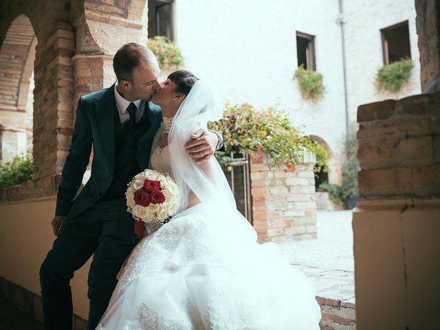 Il matrimonio di Fausto e Chiara a Città Sant&apos;Angelo, Pescara 231