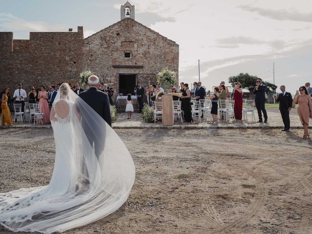 Il matrimonio di Francesco e Alessandra a Cirò, Crotone 11