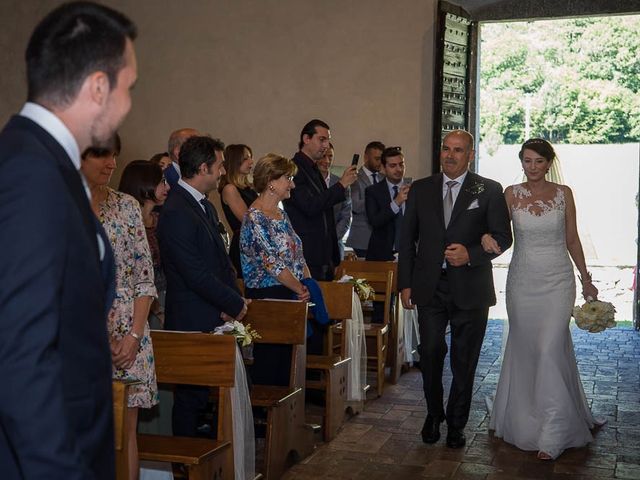 Il matrimonio di Marco e Silvia a Lasnigo, Como 27