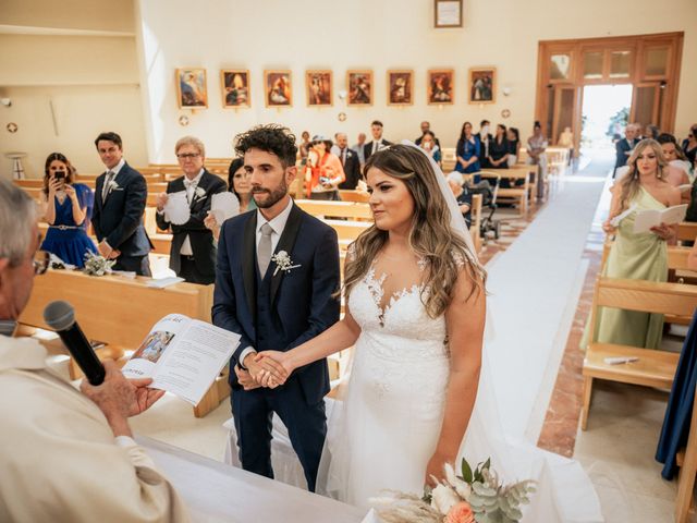 Il matrimonio di Francesco e Clenia a Altamura, Bari 35