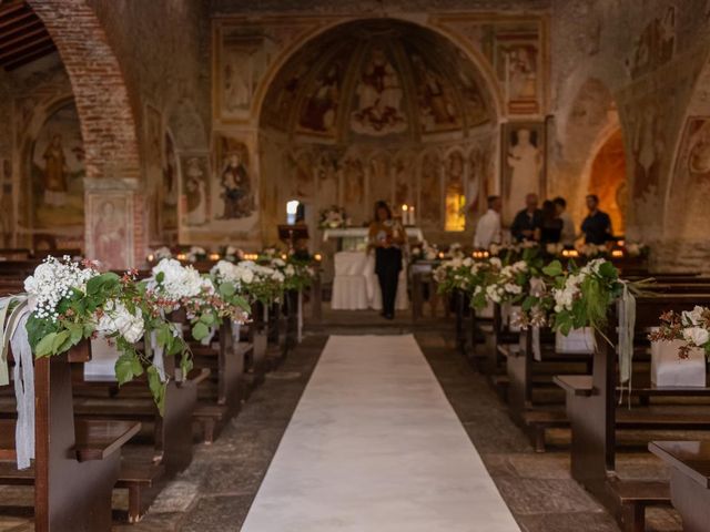 Il matrimonio di Martino e Alessandra a Gemonio, Varese 13